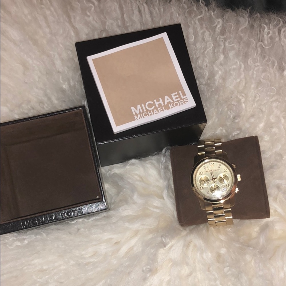 GOLD WRISTWATCH MICHAEL KORS!